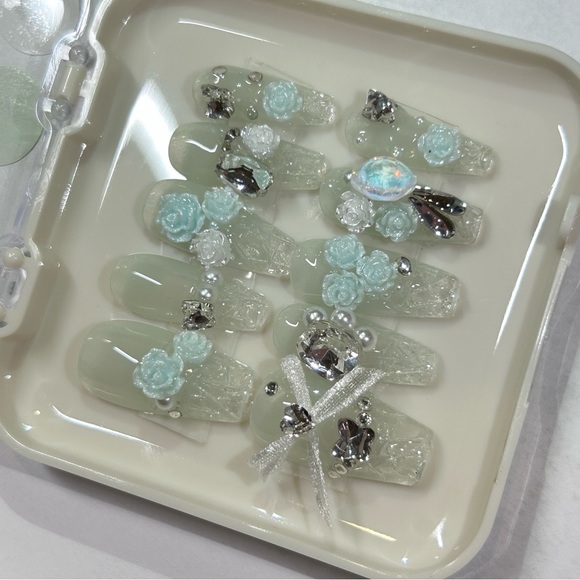 New press on nails, size is s, $30/per - Picture 4 of 4